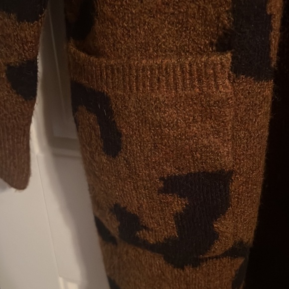Animal Print Sweater/Coat in Brown and Black.   Very Cute! - Picture 2 of 5